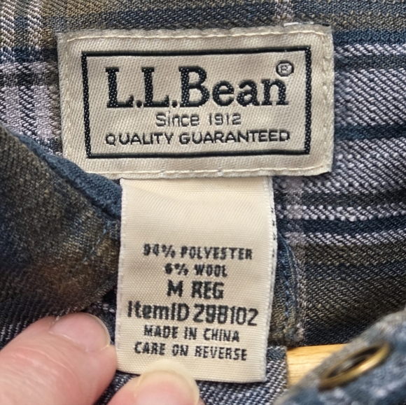 L. L. Bean Men's Medium Blue Polyester Plaid Shirt - Picture 13 of 13